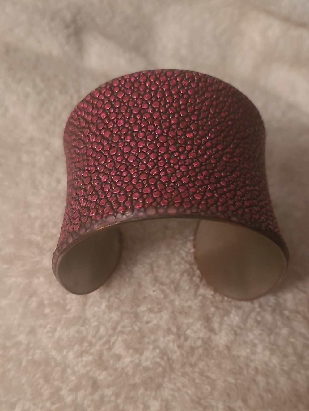Unearthed Stingray Cuff Bangle Bracelet Magenta Vibrant Hot Pink Signed